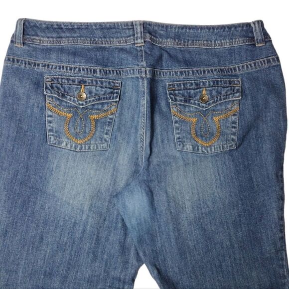 CATO Premium Medium Wash Midrise Bootcut Jeans Plussize 20W Petite - Picture 8 of 12